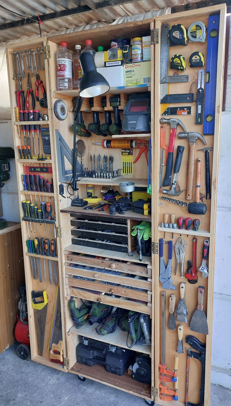 Tool Cabinets